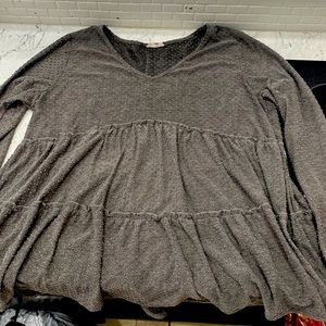 ODDI babydoll top with gray dots, flowy top